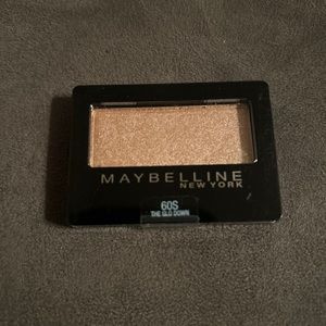 Maybelline Expert Wear Eyeshadow Makeup 0.08 oz 60S The Glo Down